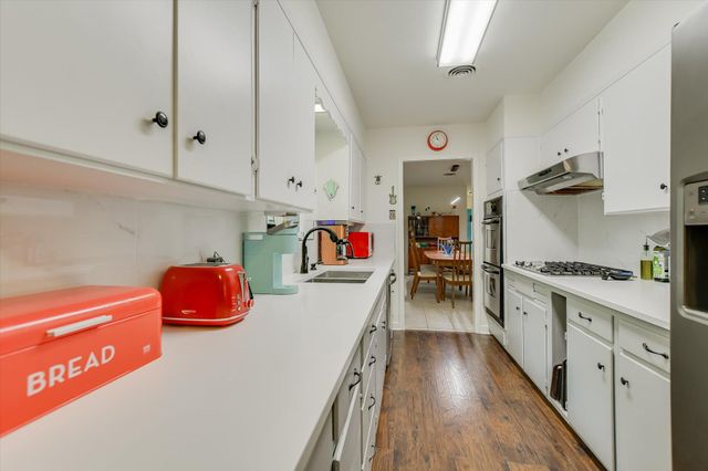 1601 E 19th ST, Georgetown, TX 78626
