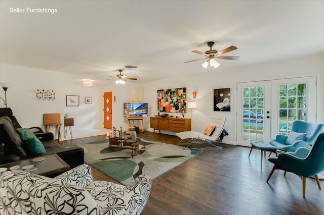 1601 E 19th ST, Georgetown, TX 78626