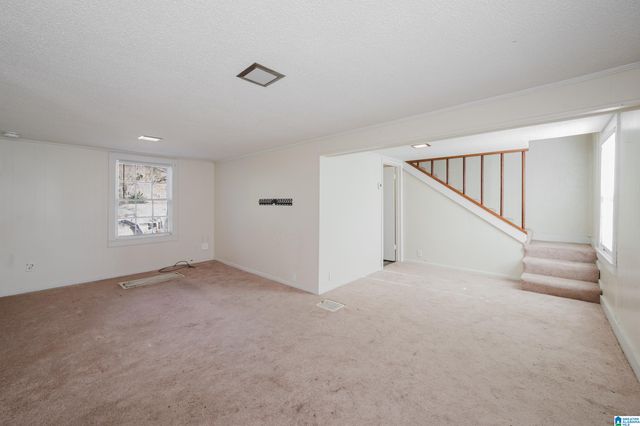 3003 CIRCLE DRIVE, Hueytown, AL 35023