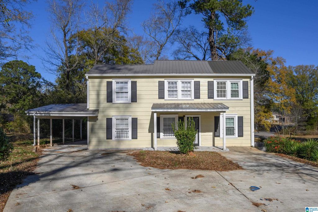 3003 CIRCLE DRIVE, Hueytown, AL 35023