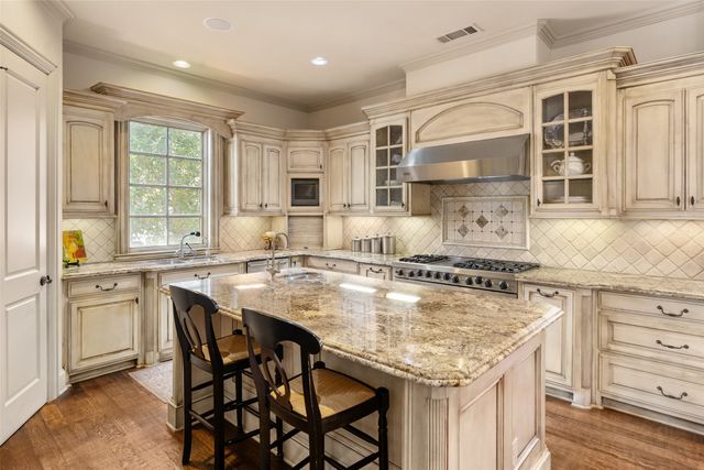 12010 Edgestone Road, Dallas, TX 75230