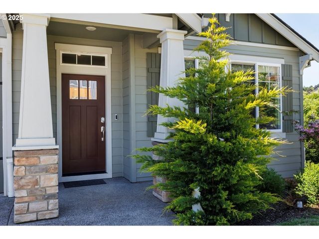15556 Se FLAVEL St, Portland, OR 97236