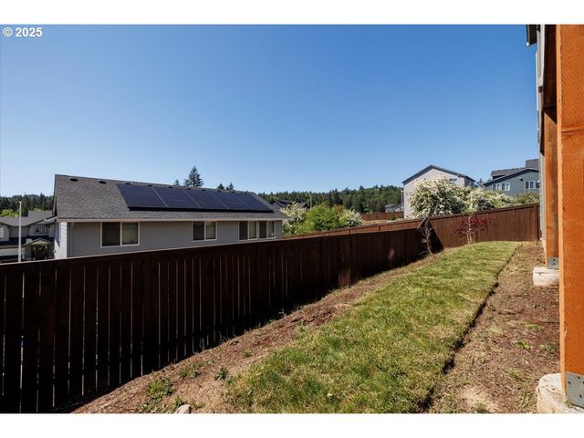 15556 Se FLAVEL St, Portland, OR 97236