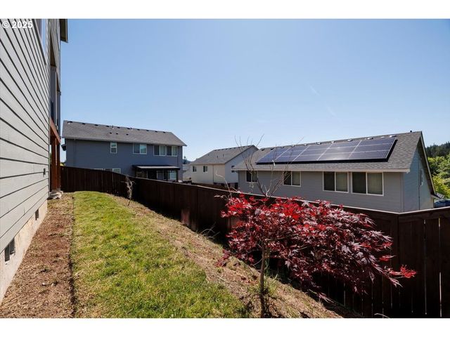 15556 Se FLAVEL St, Portland, OR 97236