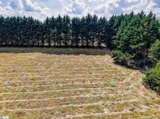 40,42 Lester Road, Williamston, SC 29697