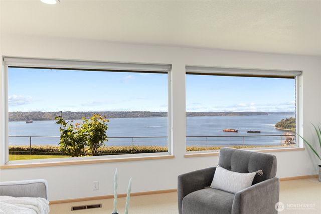 2112 Browns Point Boulevard, Tacoma, WA 98422