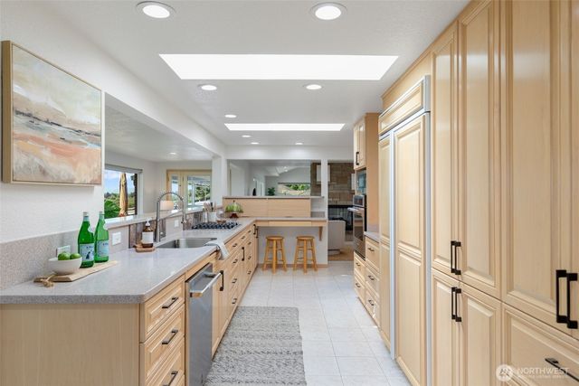 2112 Browns Point Boulevard, Tacoma, WA 98422