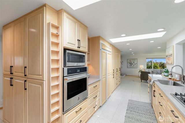 2112 Browns Point Boulevard, Tacoma, WA 98422