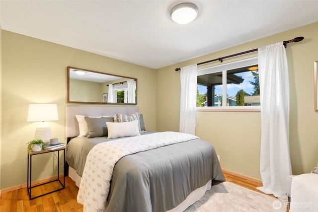2112 Browns Point Boulevard, Tacoma, WA 98422