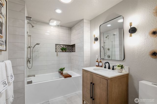 2112 Browns Point Boulevard, Tacoma, WA 98422