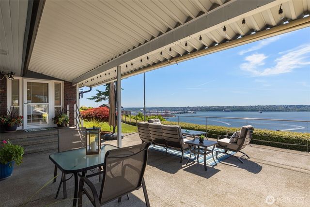 2112 Browns Point Boulevard, Tacoma, WA 98422