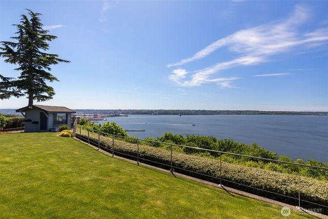 2112 Browns Point Boulevard, Tacoma, WA 98422