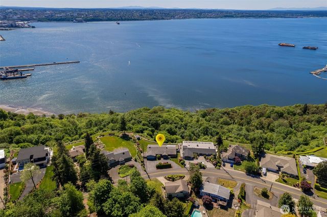2112 Browns Point Boulevard, Tacoma, WA 98422
