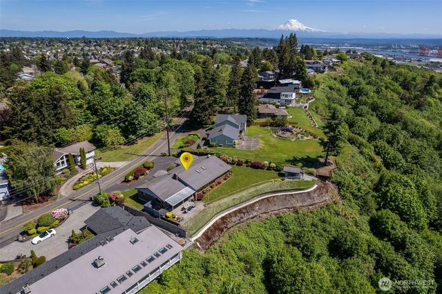 2112 Browns Point Boulevard, Tacoma, WA 98422