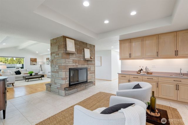 2112 Browns Point Boulevard, Tacoma, WA 98422
