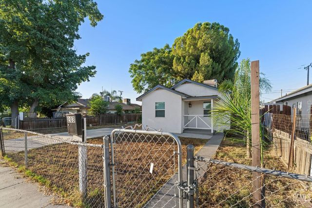 203 E Belle Avenue, Bakersfield, CA 93308