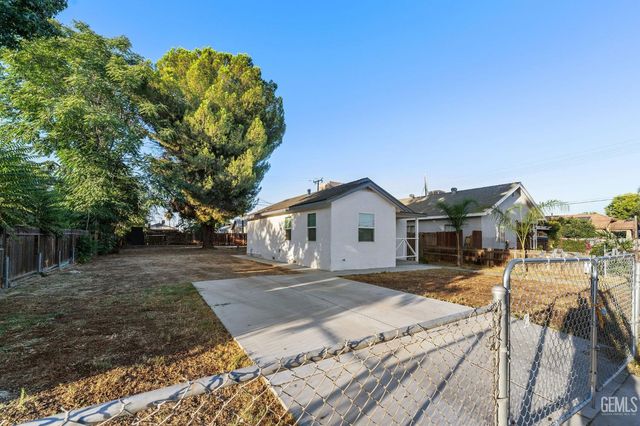 203 E Belle Avenue, Bakersfield, CA 93308