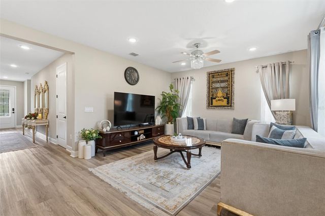 10169 SPRING LAKE DRIVE, Clermont, FL 34711