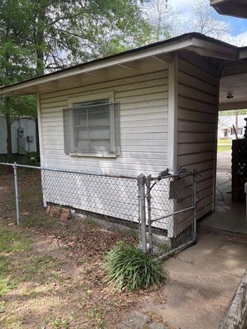 312 Bill Bradford Road, Sulphur Springs, TX 75482