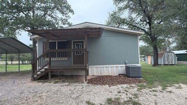309 Hickory Run, La Vernia, TX 78121