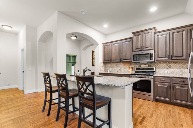 5215 Pentridge Drive, Sherman, TX 75092