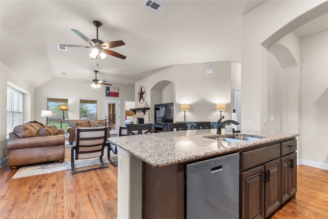 5215 Pentridge Drive, Sherman, TX 75092