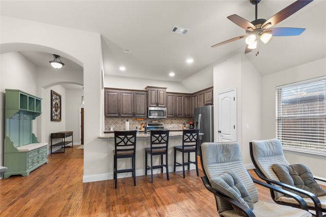 5215 Pentridge Drive, Sherman, TX 75092