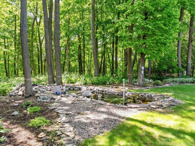 1608 N Rapids ROAD, Manitowoc, WI 54220