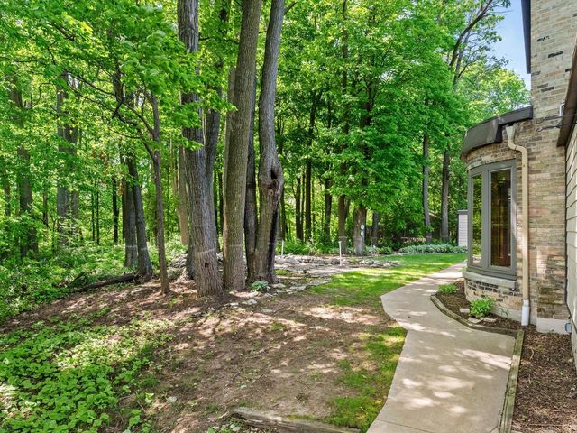 1608 N Rapids ROAD, Manitowoc, WI 54220