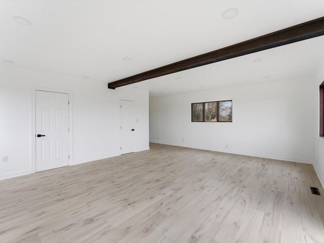 1608 N Rapids ROAD, Manitowoc, WI 54220