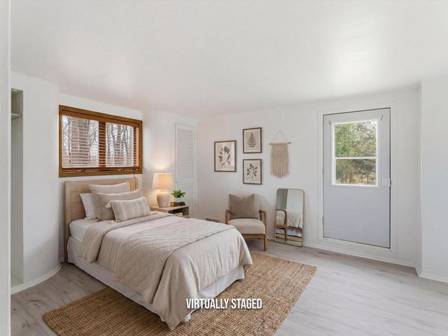 1608 N Rapids ROAD, Manitowoc, WI 54220