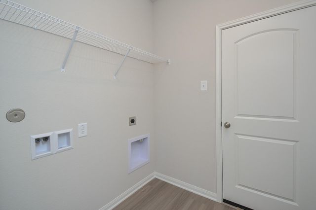 8022 Burnt Orchid Drive, Houston, TX 77016