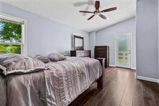 210 Bay Haven Blvd, Livingston, TX 77351