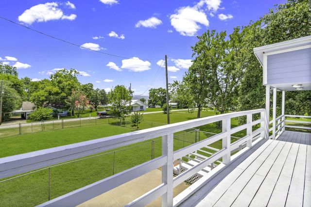 210 Bay Haven Blvd, Livingston, TX 77351