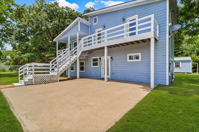 210 Bay Haven Blvd, Livingston, TX 77351