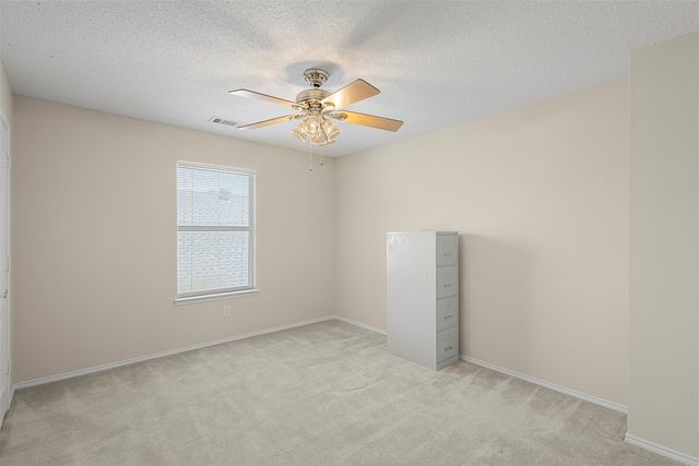 308 Valley Ridge Drive, Red Oak, TX 75154