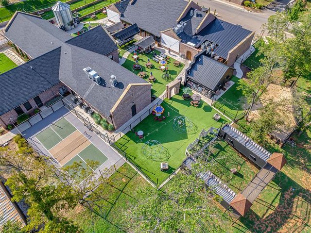 18246 Willowbrooke Court, Norman, OK 73093