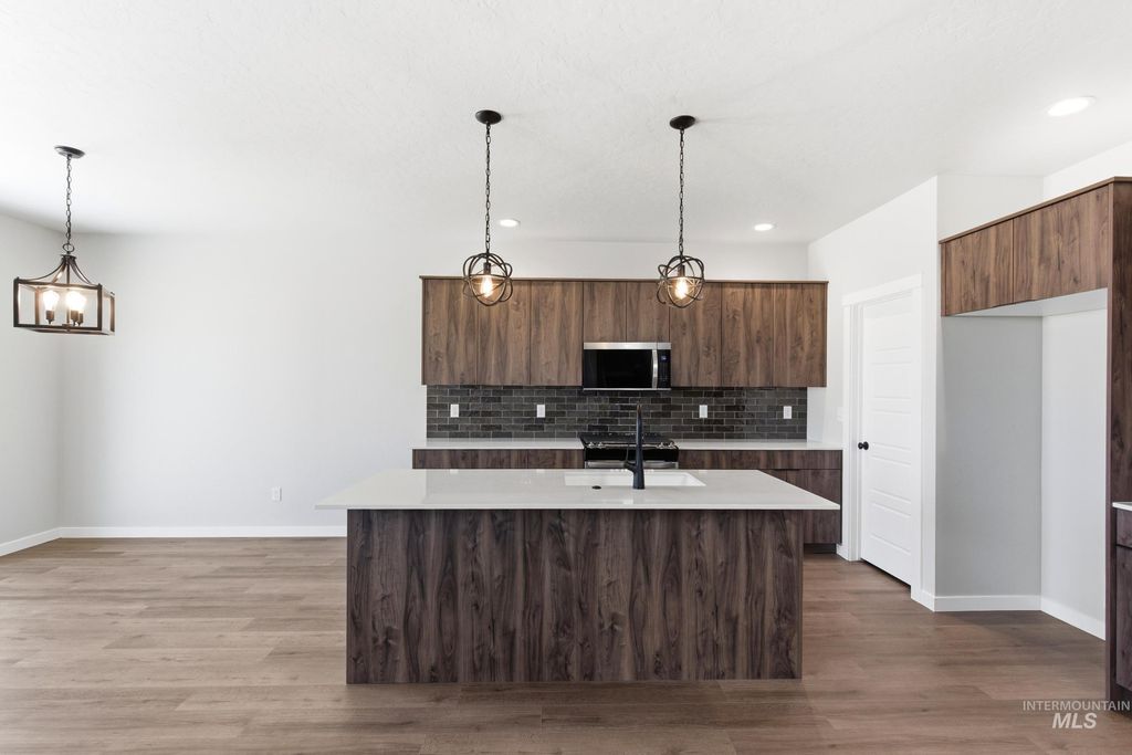 2081 S Summerson Way, Meridian, ID 83642 photo 3