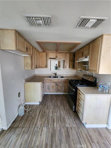 961 Chateau, Barstow, CA 92311