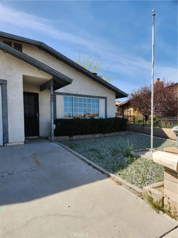 961 Chateau, Barstow, CA 92311