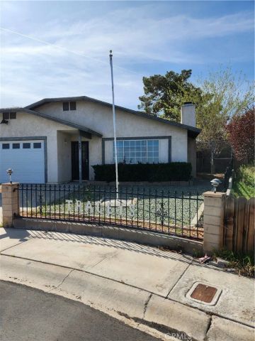 961 Chateau, Barstow, CA 92311