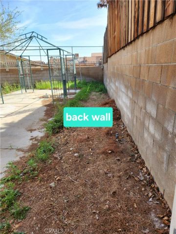 961 Chateau, Barstow, CA 92311