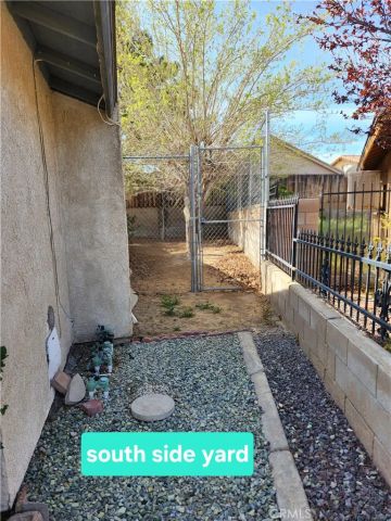 961 Chateau, Barstow, CA 92311
