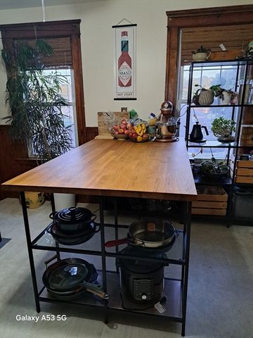 40 Ames St 3, Worcester, MA 01604