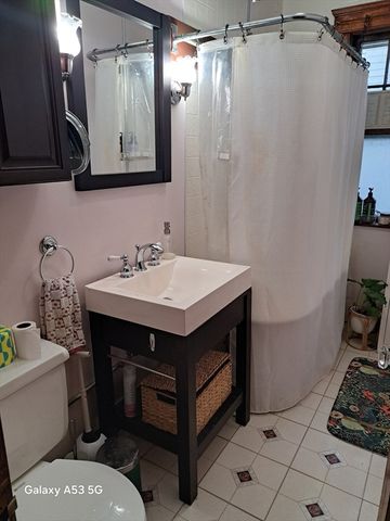 40 Ames St 3, Worcester, MA 01604