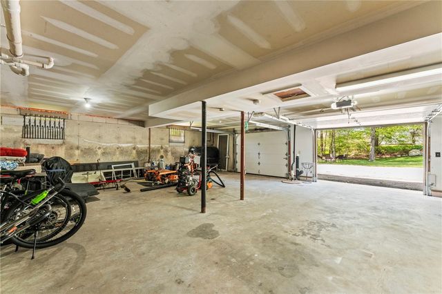 304 Post Road, Westerly, RI 02891