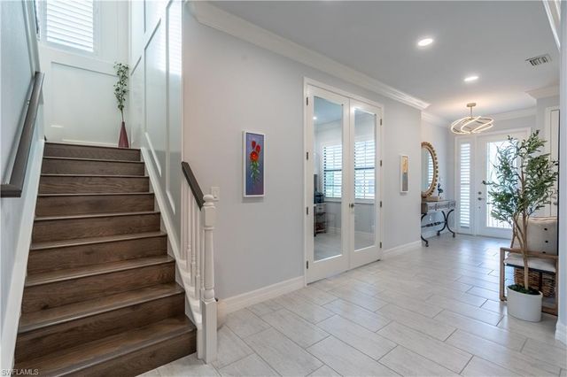4347 Aurora ST, Naples, FL 34119