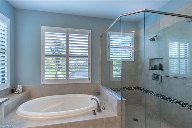 4347 Aurora ST, Naples, FL 34119