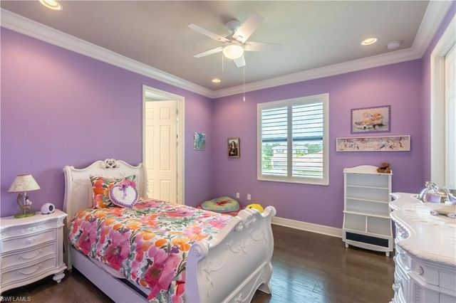 4347 Aurora ST, Naples, FL 34119