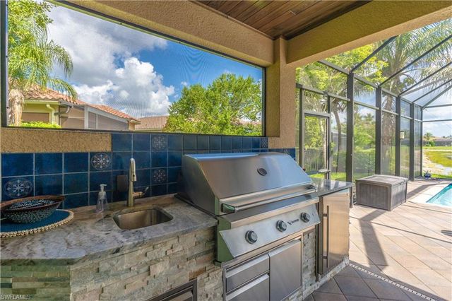 4347 Aurora ST, Naples, FL 34119